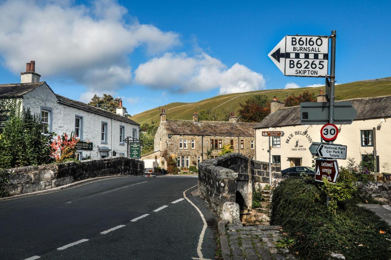 The Blue Bell Inn Kettlewell Kültér fotó
